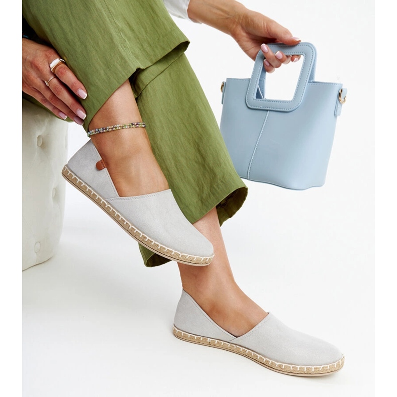 Gimja srebrne tenisice siva 1