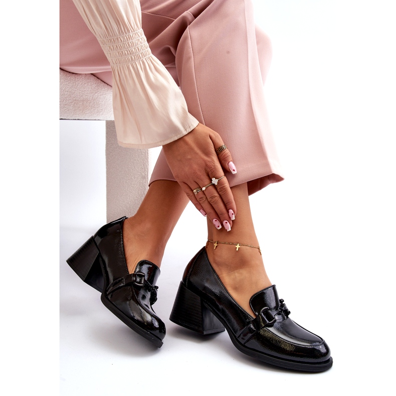 Vinceza Crne lakirane cipele na visoku petu crno 1