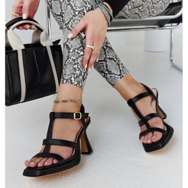 Crne sandale na visoku petu od Pirjo eko kože crno 1