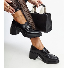 Vinceza Crne cipele s kožnim umetkom iz Vinceze crno 1