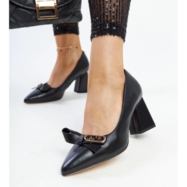 Vinceza Crne kožne cipele s visokom petom iz Vinceze crna 1