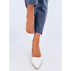 Greave Bijele cipele s niskom petom bijela 1