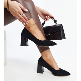 Vinceza Crne kožne cipele s visokom petom iz Vinceze crno 1