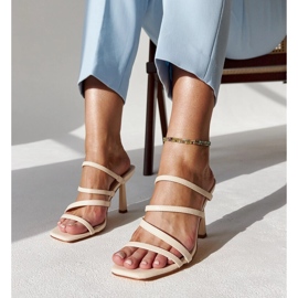 Svijetlo bež Semira japanke na visoku petu 1