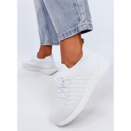 Sharpe Sportske cipele s bijelim čarapama bijela 2