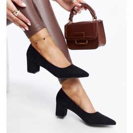 Crne cipele s visokom petom Araxi crna 1