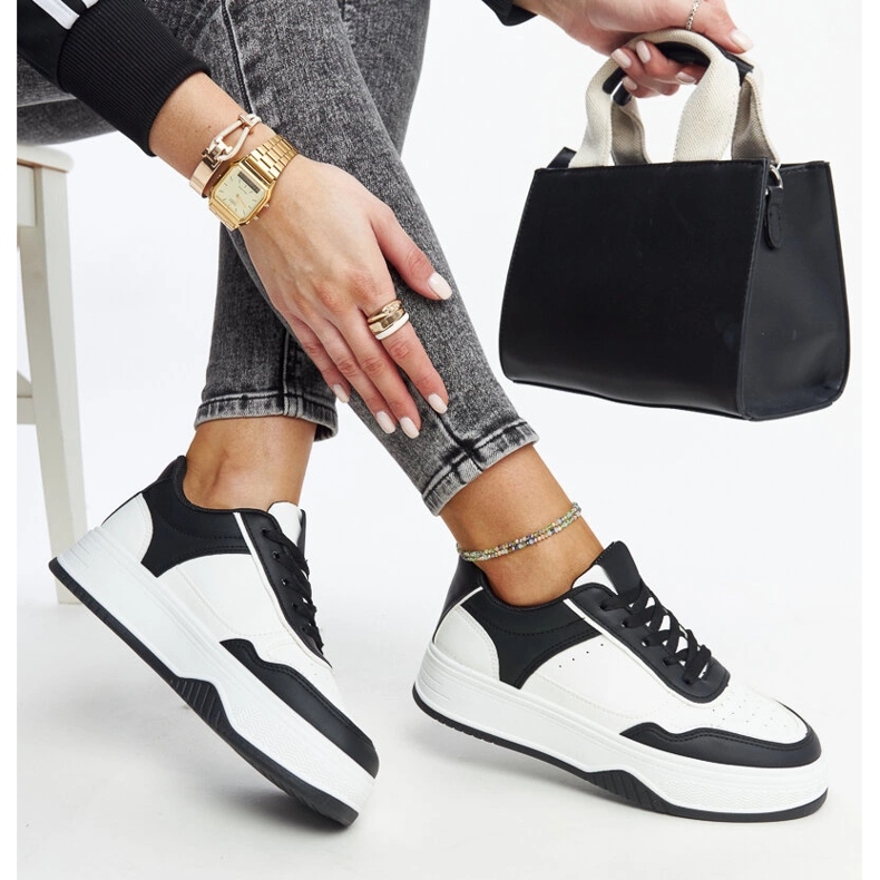 Bijelo-crne tenisice s debelim Rumai đonom bijela 1