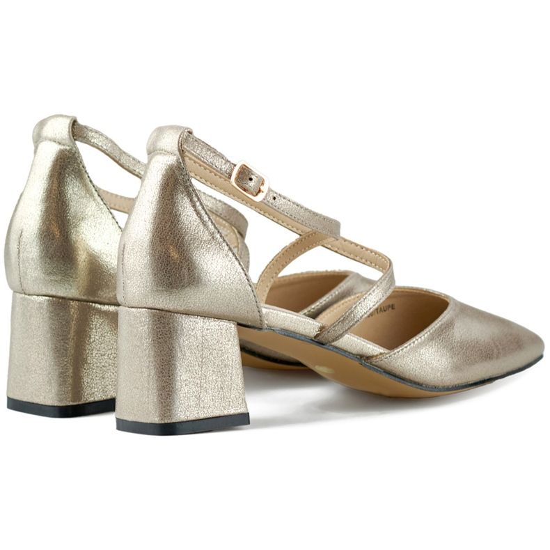 Srebrne salonke s remenčićima na nisku petu srebro 1