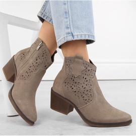 Ženske ažur kožne kaubojske čizme, bež S.Barski 2