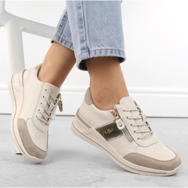 Bež kožne ženske sportske cipele na wedge Filippo DP6083 1