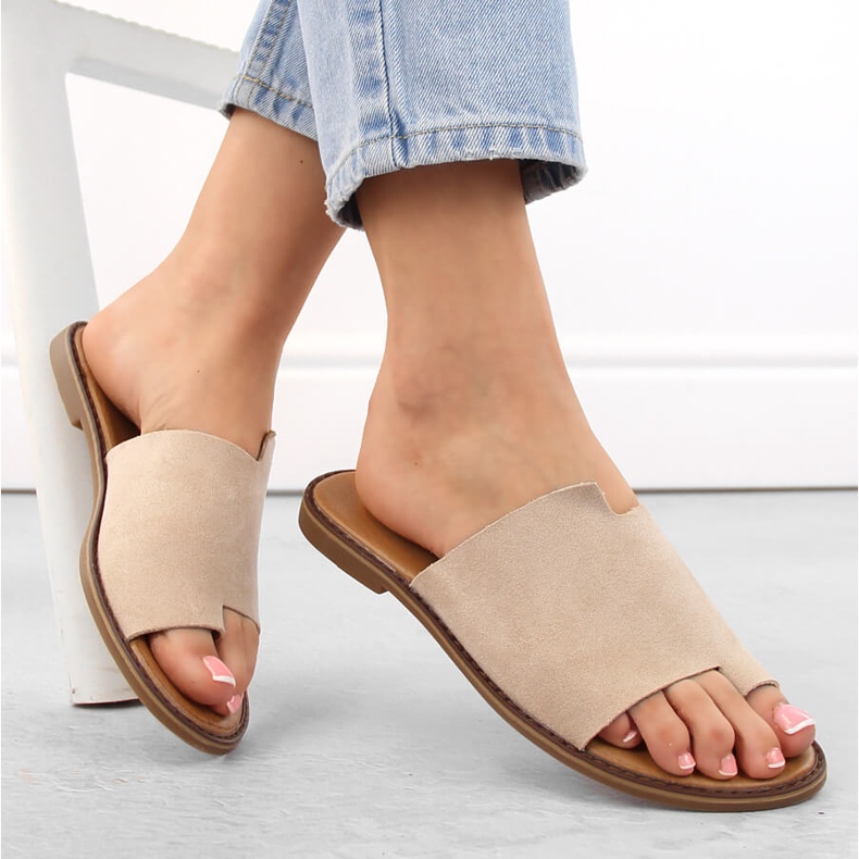 Ženske bež japanke od brušene kože eVento 4586 1