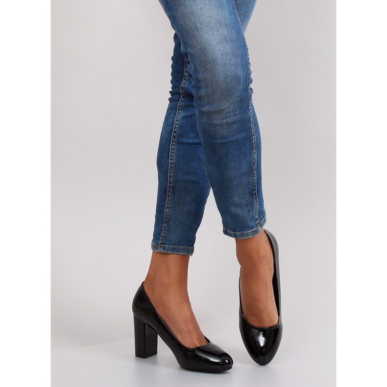 Lakirane pumpice široka peta m263p Crne crno 1