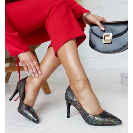 Crne metalik visoke pete s kožnim Gantier umetkom crna 1