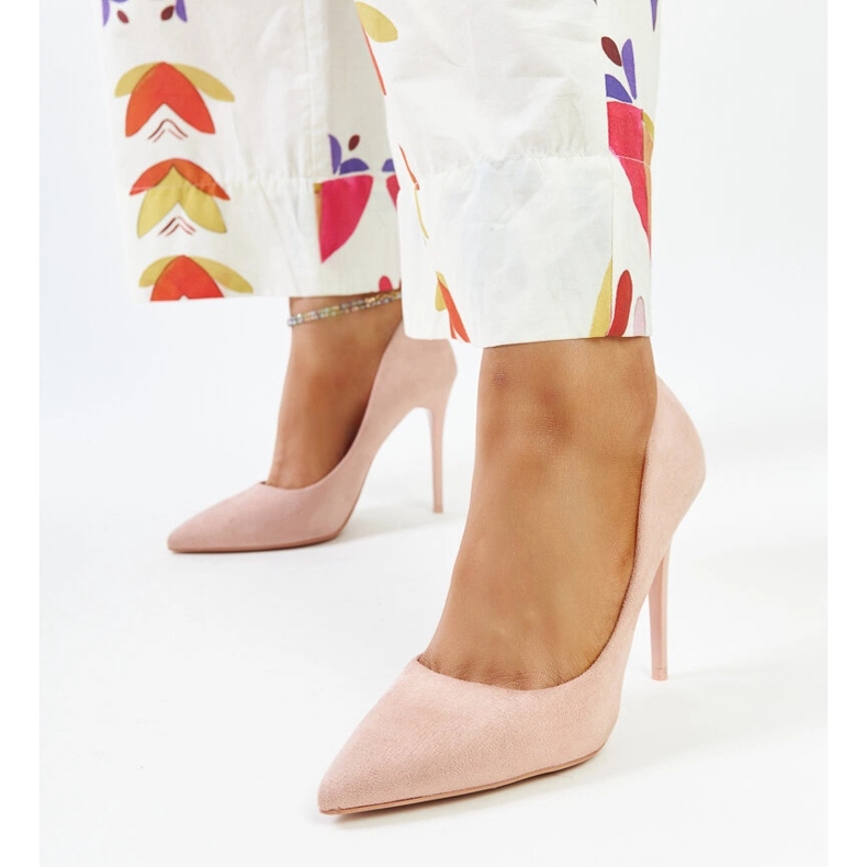 Ružičaste štikle s kožnim umetkom Amedie ružičasta 1