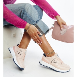 Ružičaste tenisice s debljim potplatom marke Olonio ružičasta 1