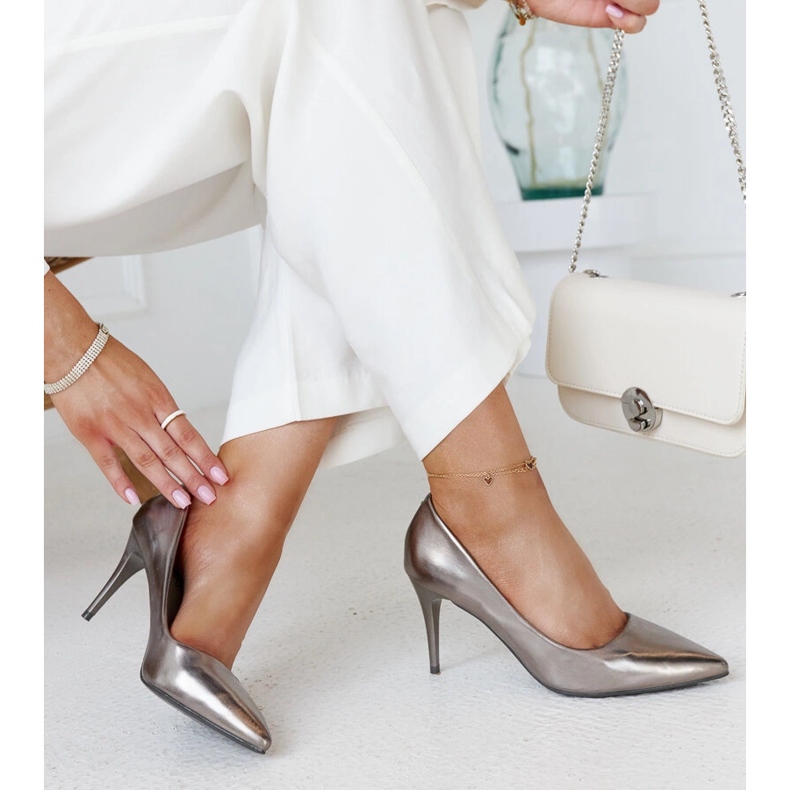 Sive metalik cipele s umetkom od kože Paume siva 1