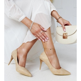 Zlatne metalik visoke pete s kožnim uloškom iz Soissonsa zlatna 1