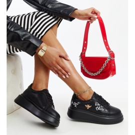 Crne kožne cipele s ukrasnom kopčom crna 1