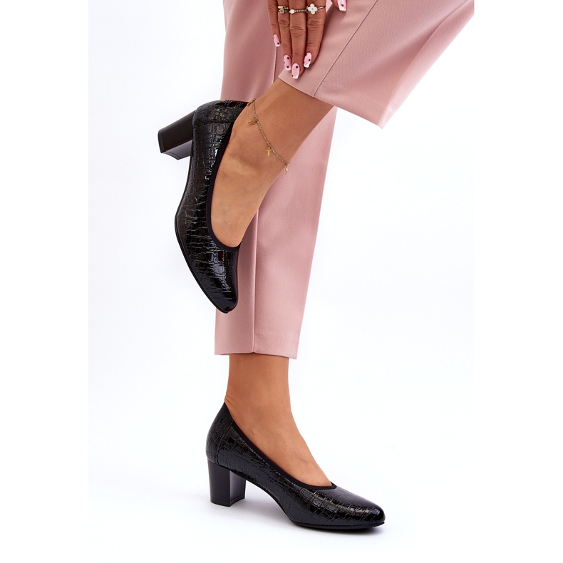 Vinceza Lakirane cipele s crnim reljefom crna 2