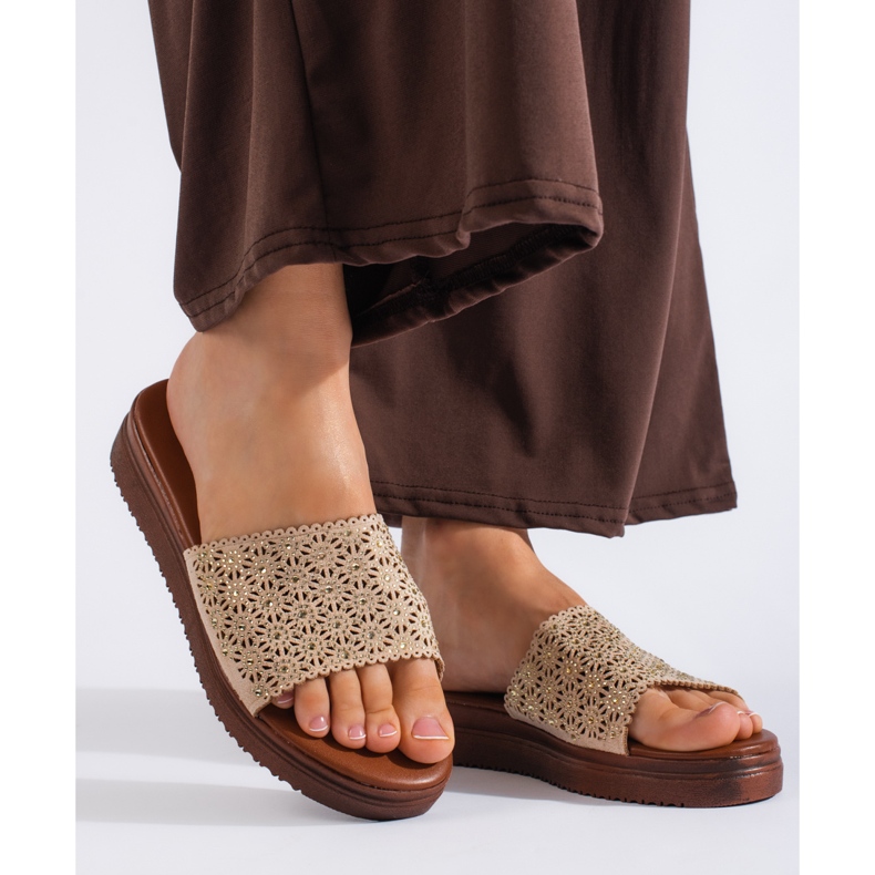 Bež ženske tobogane na platformu 1