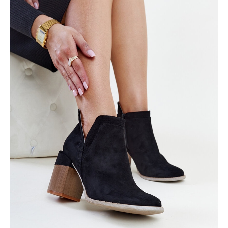 Crne izolirane asimetrične čizme s Vanja blokom crno 1