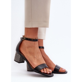 Ženske sandale od eko kože sa ukrašenom visokom petom, crne boje Wiatalia crna 2