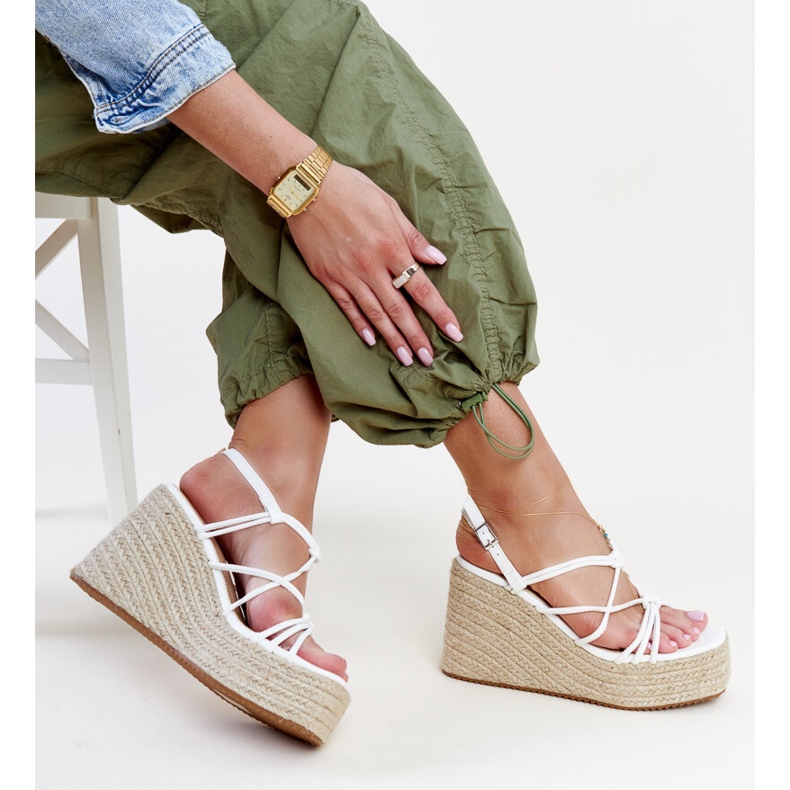 Bijele Mara sandale na klin bijela 1
