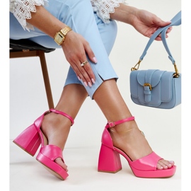 Vesna tamno roze sandale na visoku petu ružičasta 1