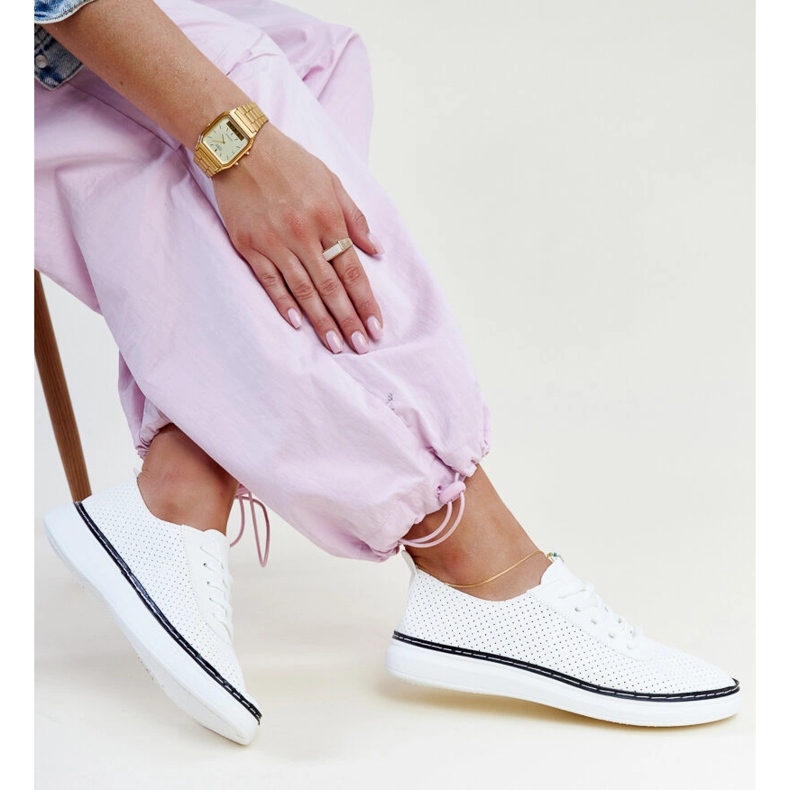 Bijelo-crne ažur tenisice Biserka bijela 1