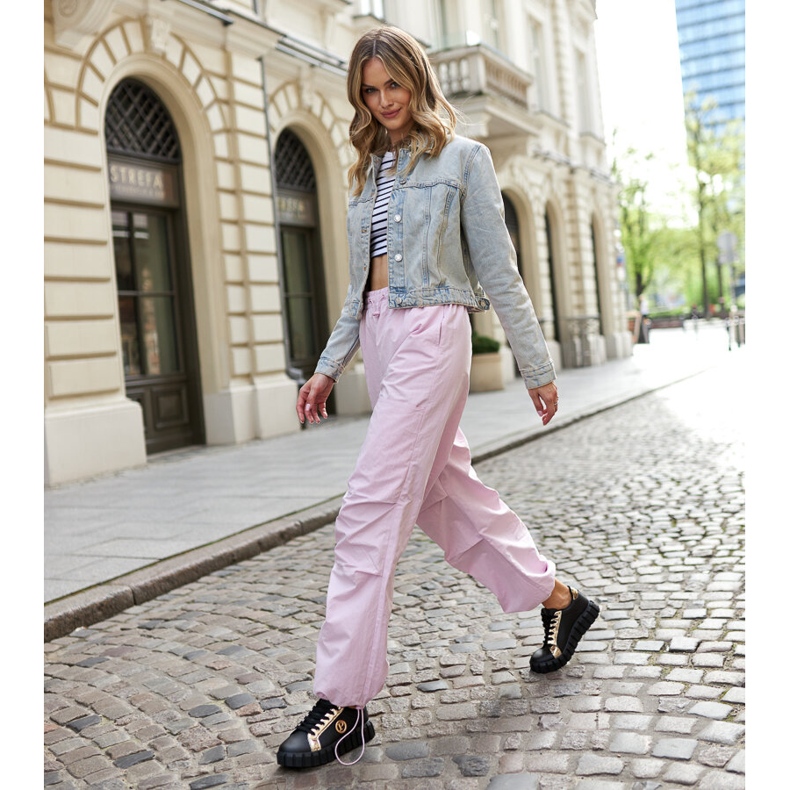 Crno-zlatne tenisice s masivnim Bionda potplatom crna 1