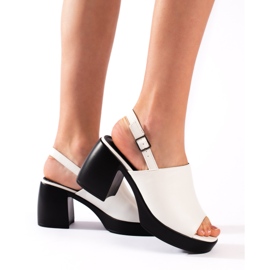 Goodin Bijele ženske sandale na wedges bijela 2