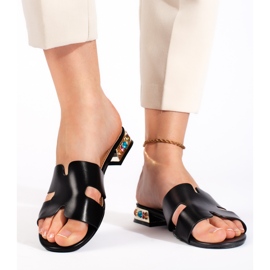 Crne ženske ravne tobogane crno 1