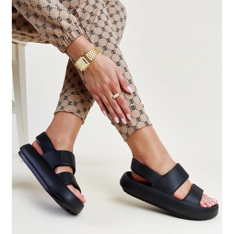 Crne Attiana sandale crna 1