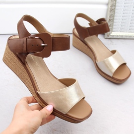 Ženske sandale na wedge sa zlatnom kopčom Sergio Leone SK302 zlatna 1