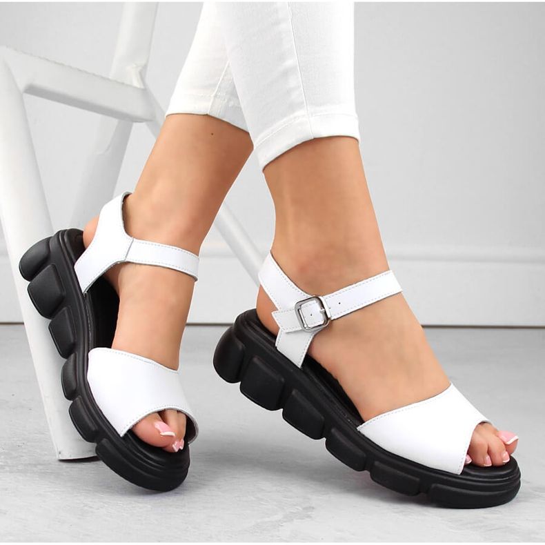 Ženske kožne sandale na wedges, bijele, Vinceza 7884 bijela 1