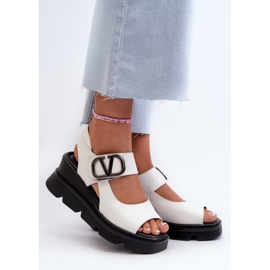Vinceza Ženske sandale na tanku i platformu od eko kože, bijela triaola 2