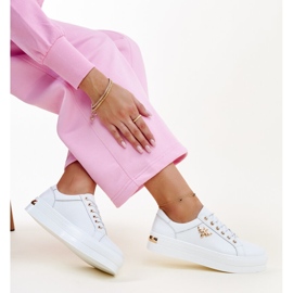 Bijele kožne tenisice s debelim Mikka potplatom bijela 1