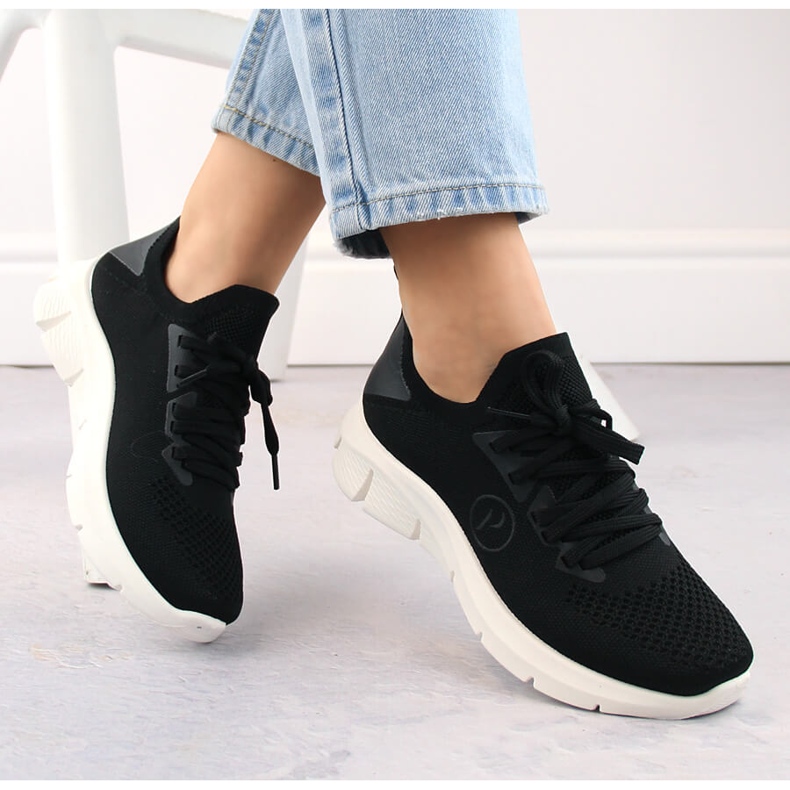 Crne ženske sportske cipele Potocki BK01303 crna 1