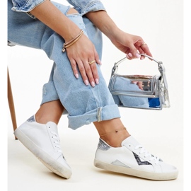 Bijele tenisice s efektom iznošenosti marke Gombol bijela 1