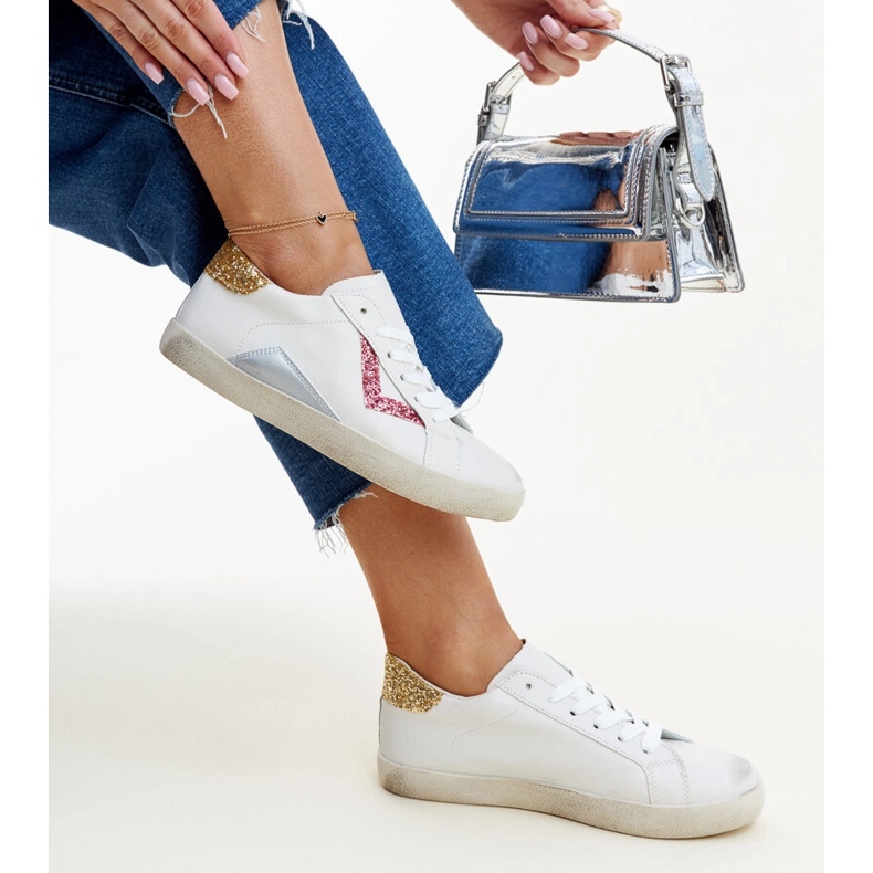 Bijele tenisice s efektom iznošenosti marke Gombol bijela 1