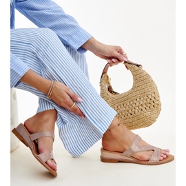 Ružičaste papuče s niskim klinom marke Asker ružičasta 1