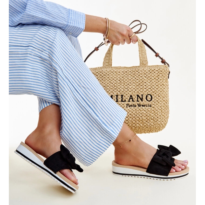 Mikhailove crne niske cigle crno 1