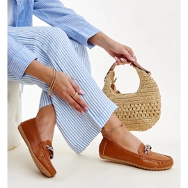 Smeđe mokasine ukrašene Adiba kamenčićima smeđa 1