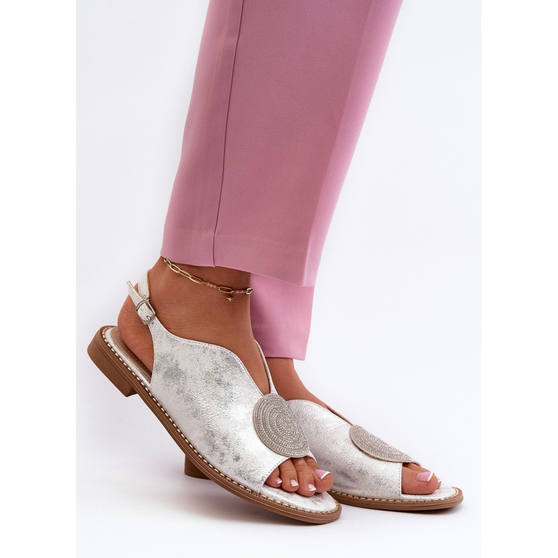 Ženske sandale s ukrasom na ravnu petu S.Barski KV24-057 Srebro 2