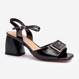 S.Barski Elegantne lakirane sandale s ukrasom crne boje D&amp;A MR38-202 crno 2