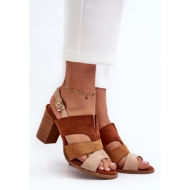 Ženske sandale od eko brušene kože na visoku petu, smeđe Qutima smeđa 2