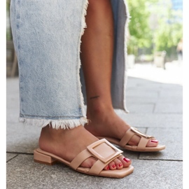 Wilia japanke bež boje s kožnim umetkom 1