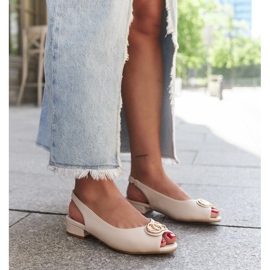 Karimala sandale s kožnim ulošcima bež 1