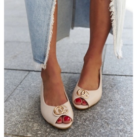 Karimala sandale s kožnim ulošcima bež 2