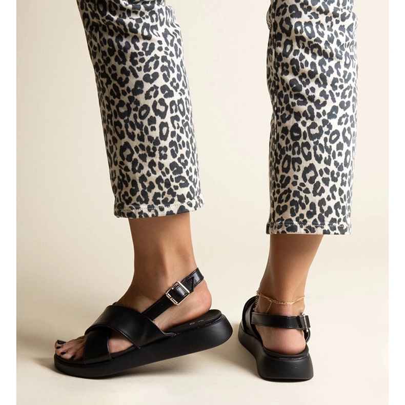 Crne Burnet sandale s platformom crna 1